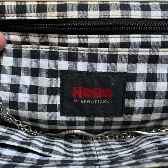 Hobo International White Patent Leather Clutch Purse Wallet Silver Chains - Picture 3 of 7